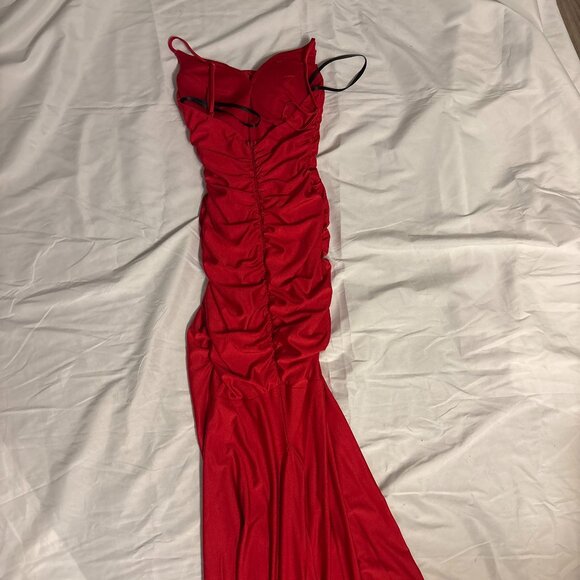 B. Darlin Red Dress - Picture 2 of 3